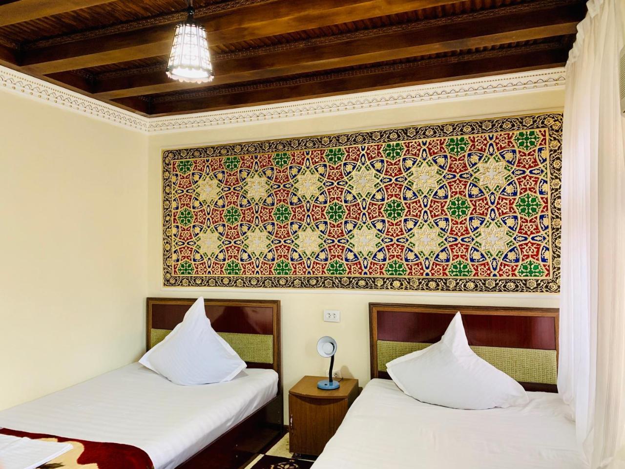 Sukhrob Barzu Hotel Бухара Екстер'єр фото
